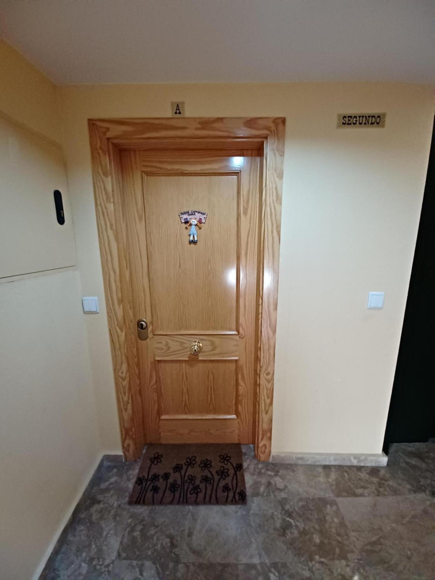 Bonito apartamento en el centro de Biescas Exterior foto